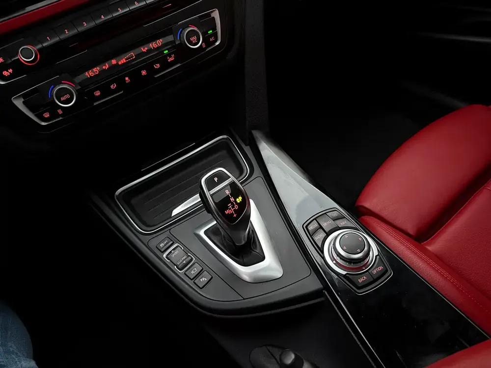 2014 BMW 3-Series 335i 3.0L | GCC Specifications | Perfect Condition - Image 17
