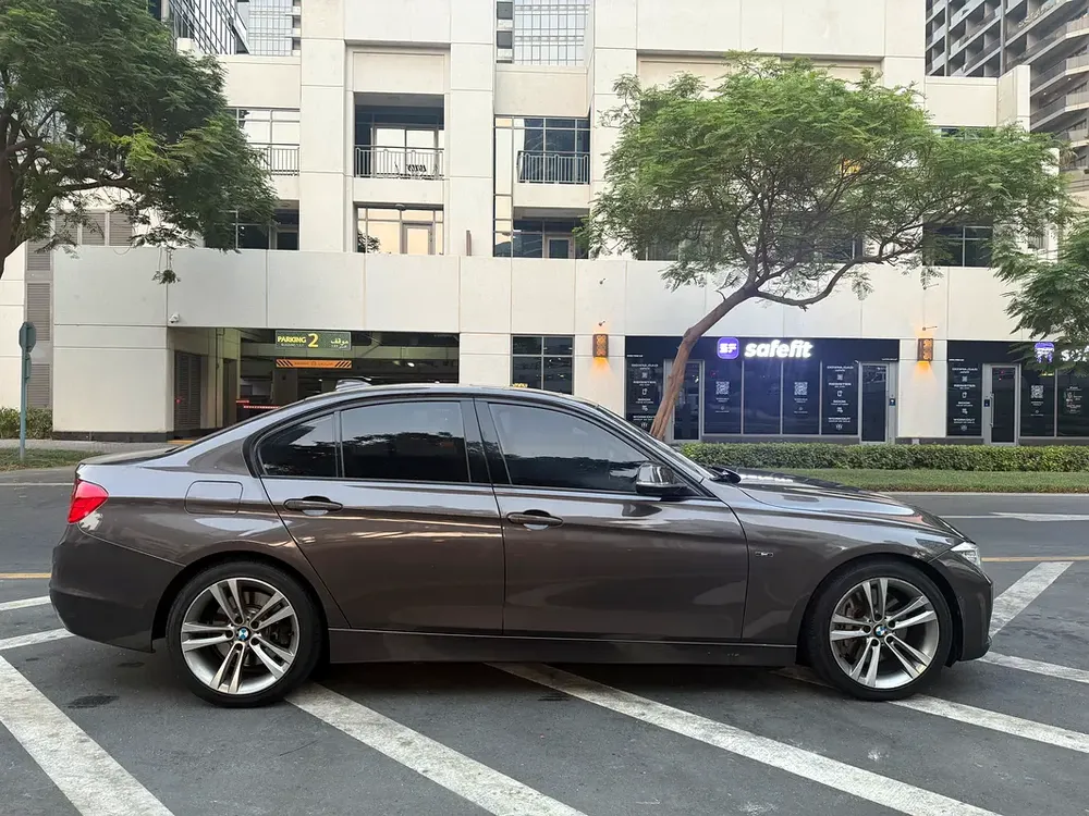 2014 BMW 3-Series 335i 3.0L | GCC Specifications | Perfect Condition - Image 8