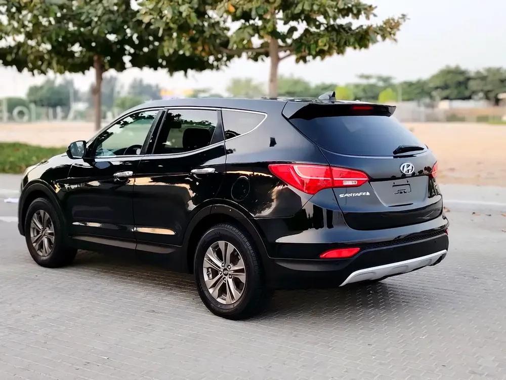 2016 Hyundai Santa Sport 2016 US Clean Title Premium Condition MID Sized Family SUV - Image 13