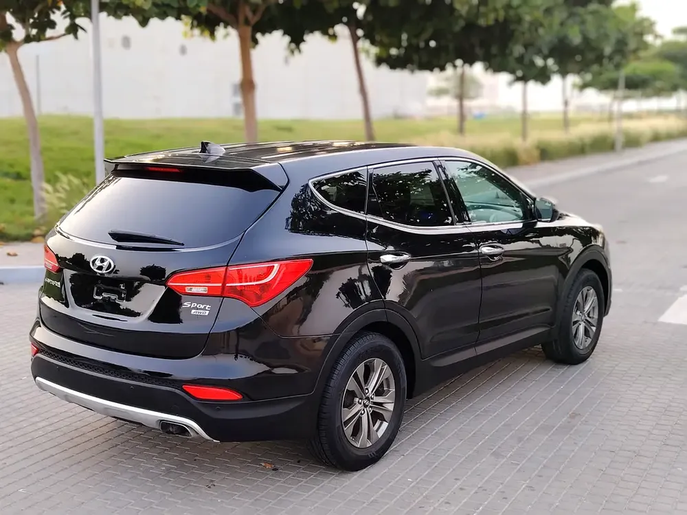 2016 Hyundai Santa Sport 2016 US Clean Title Premium Condition MID Sized Family SUV - Image 15