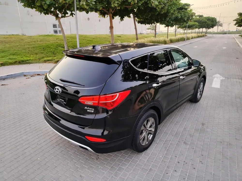 2016 Hyundai Santa Sport 2016 US Clean Title Premium Condition MID Sized Family SUV - Image 16