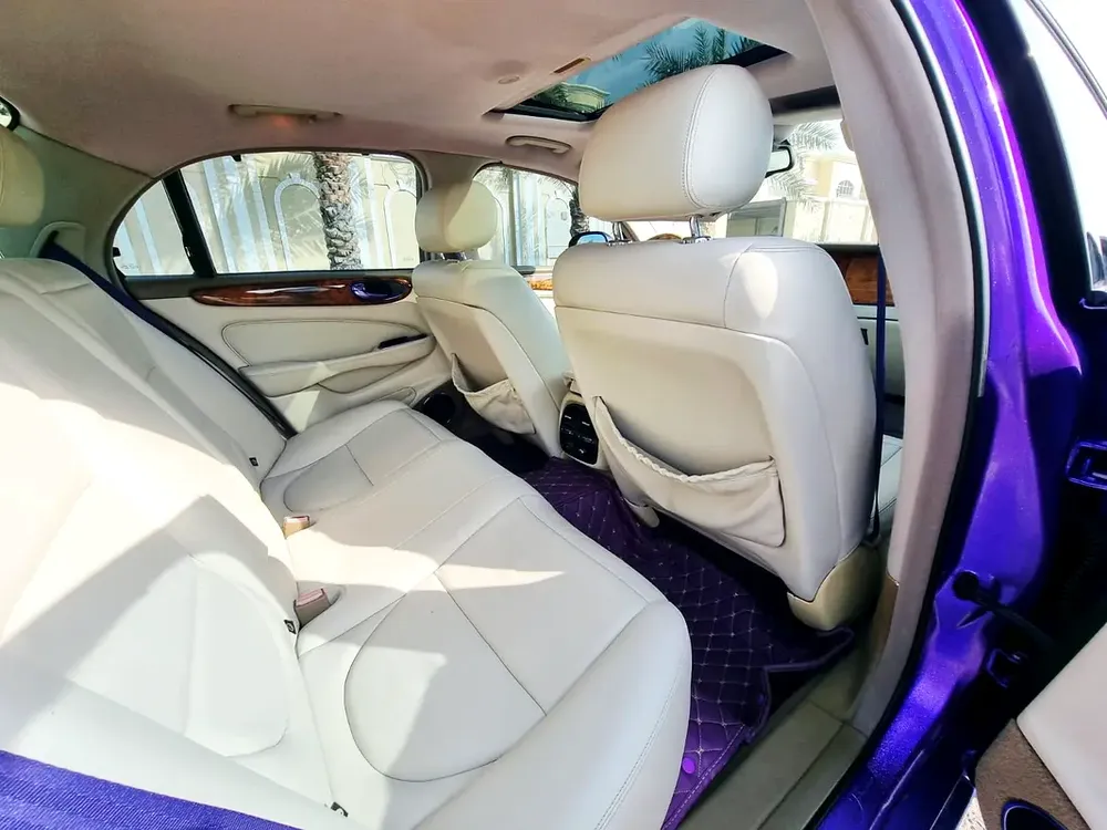 JAGUAR XJL 2004, GCC, ONLY 89000 KMS - Image 9