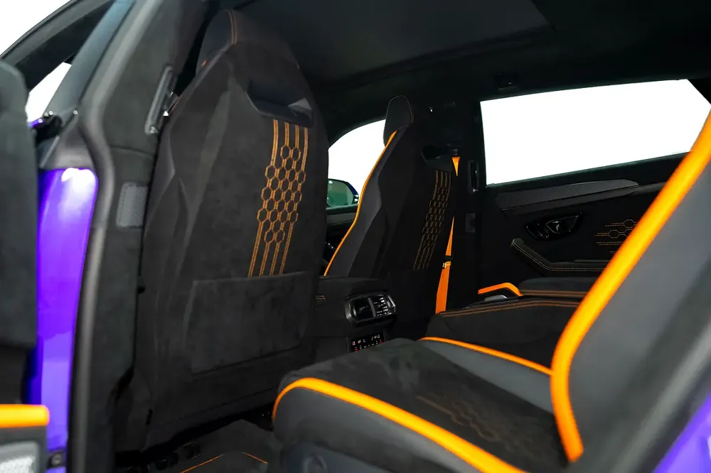 URUS PERFORMANTE | FULL CARBON INT/EXT | EXTENDED PERFORMANTE TRIM | SUNSHINE PACKAGE - Image 15