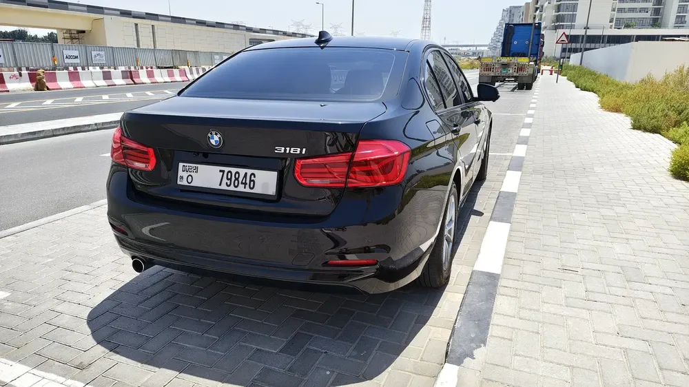 BMW 3-Series 318i 2016 | GCC Specs | Pristine Condition - Image 10