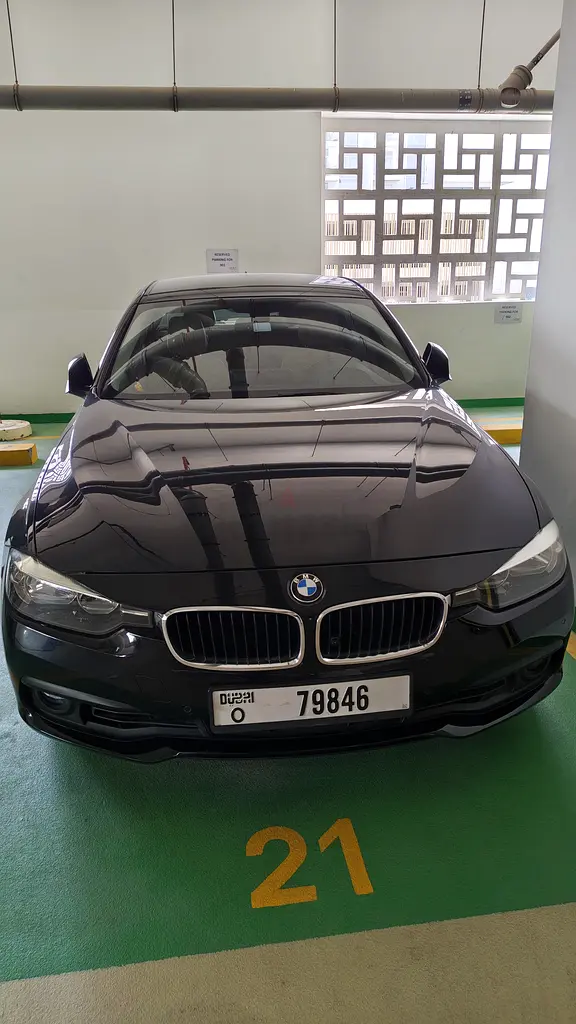 BMW 3-Series 318i 2016 | GCC Specs | Pristine Condition - Image 16