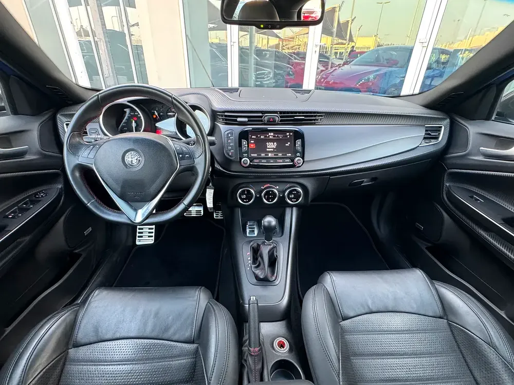 2021 Alfa Romeo Giulietta Veloce GCC Specs - Pristine Condition - Image 10