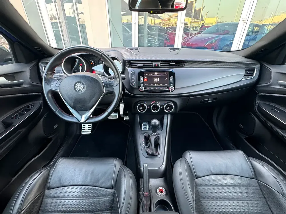 2021 Alfa Romeo Giulietta Veloce GCC Specs - Pristine Condition - Image 11