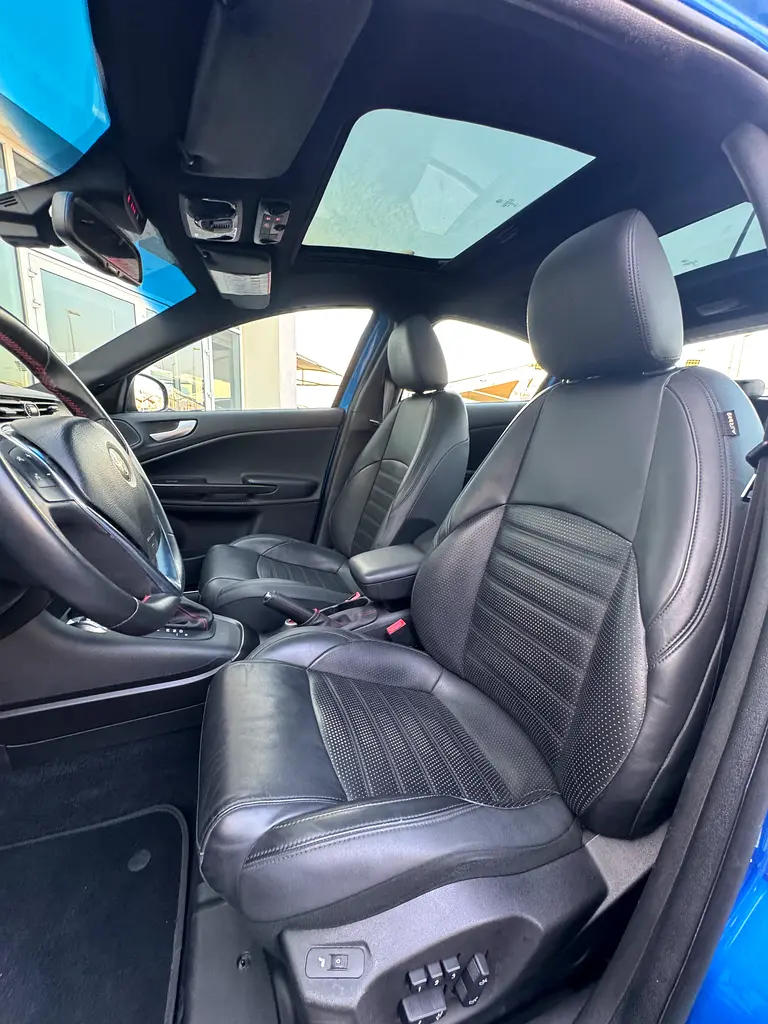 2021 Alfa Romeo Giulietta Veloce GCC Specs - Pristine Condition - Image 14