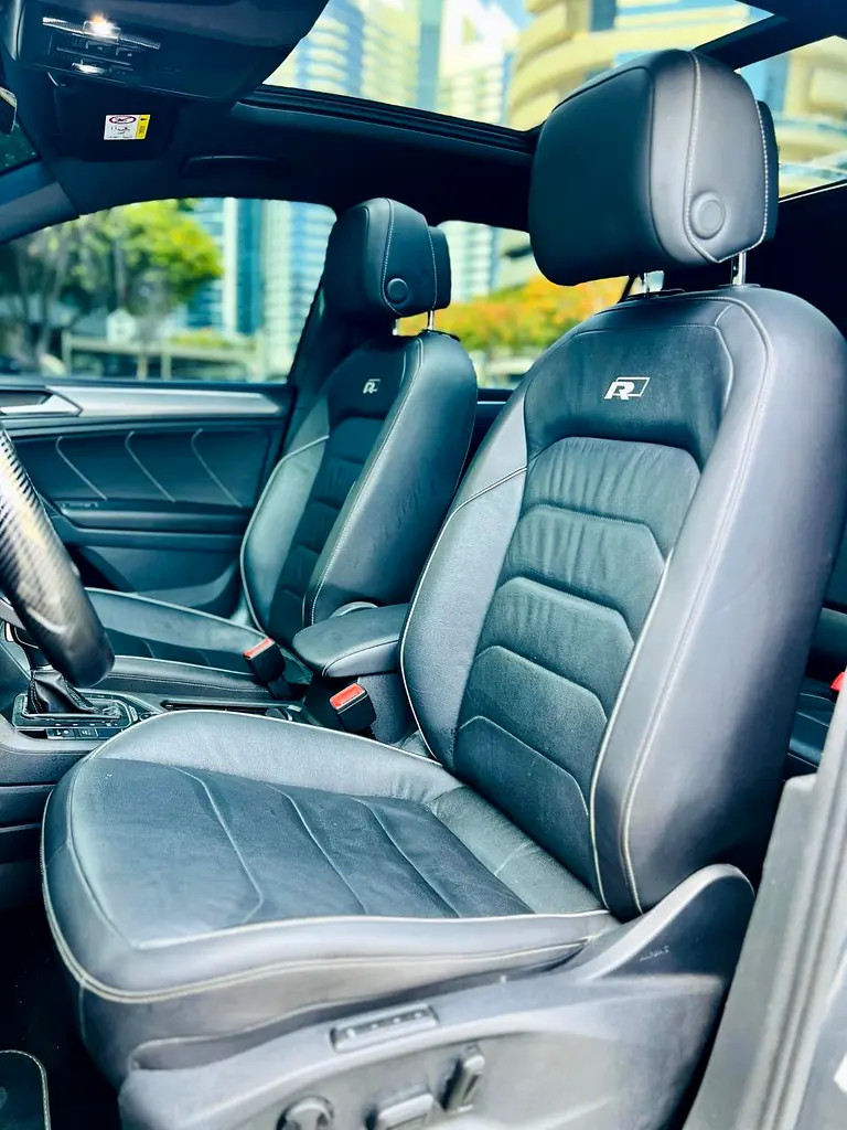 2019 Volkswagen Tiguan R-Line | GCC Specs | Pristine Condition - Image 10