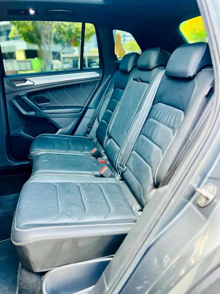2019 Volkswagen Tiguan R-Line | GCC Specs | Pristine Condition - Image 13