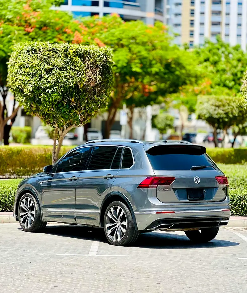 2019 Volkswagen Tiguan R-Line | GCC Specs | Pristine Condition - Image 6