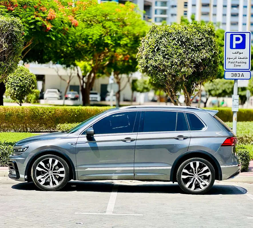 2019 Volkswagen Tiguan R-Line | GCC Specs | Pristine Condition - Image 8