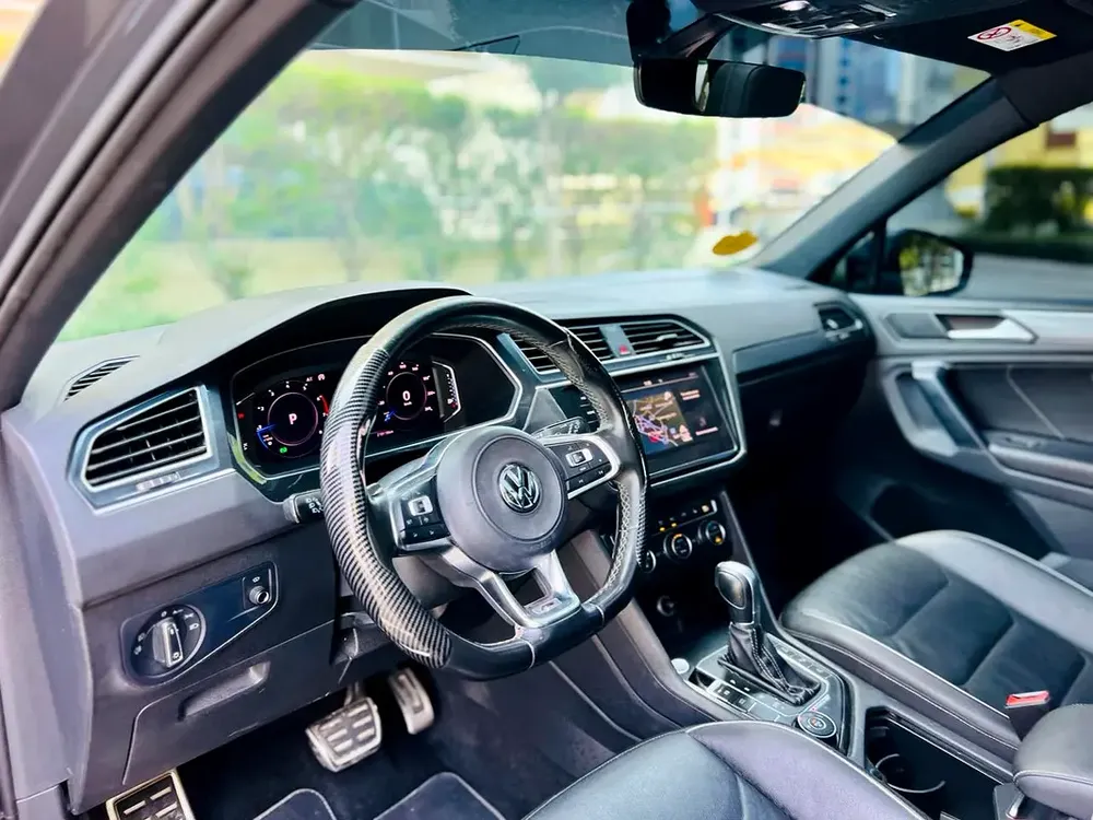 2019 Volkswagen Tiguan R-Line | GCC Specs | Pristine Condition - Image 9