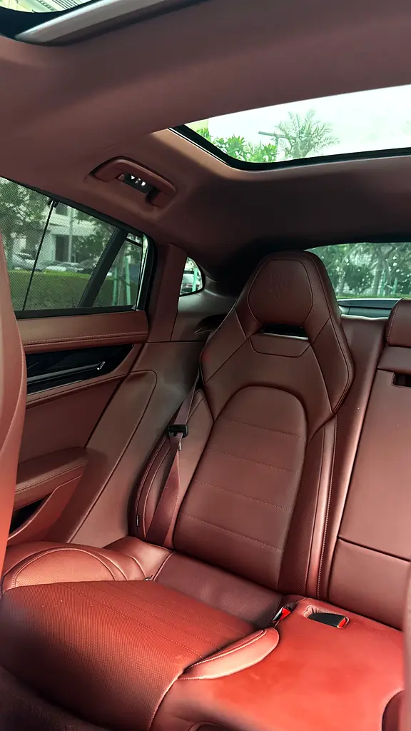 Porsche Panamera 2026 Standard GCC Specs - Image 12