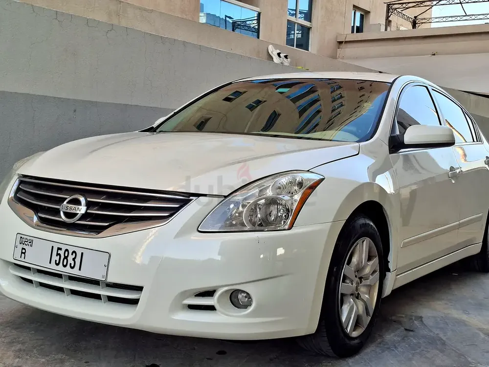 Altima 2012 at its best, driven by my son, we are not a dealer - Image 14