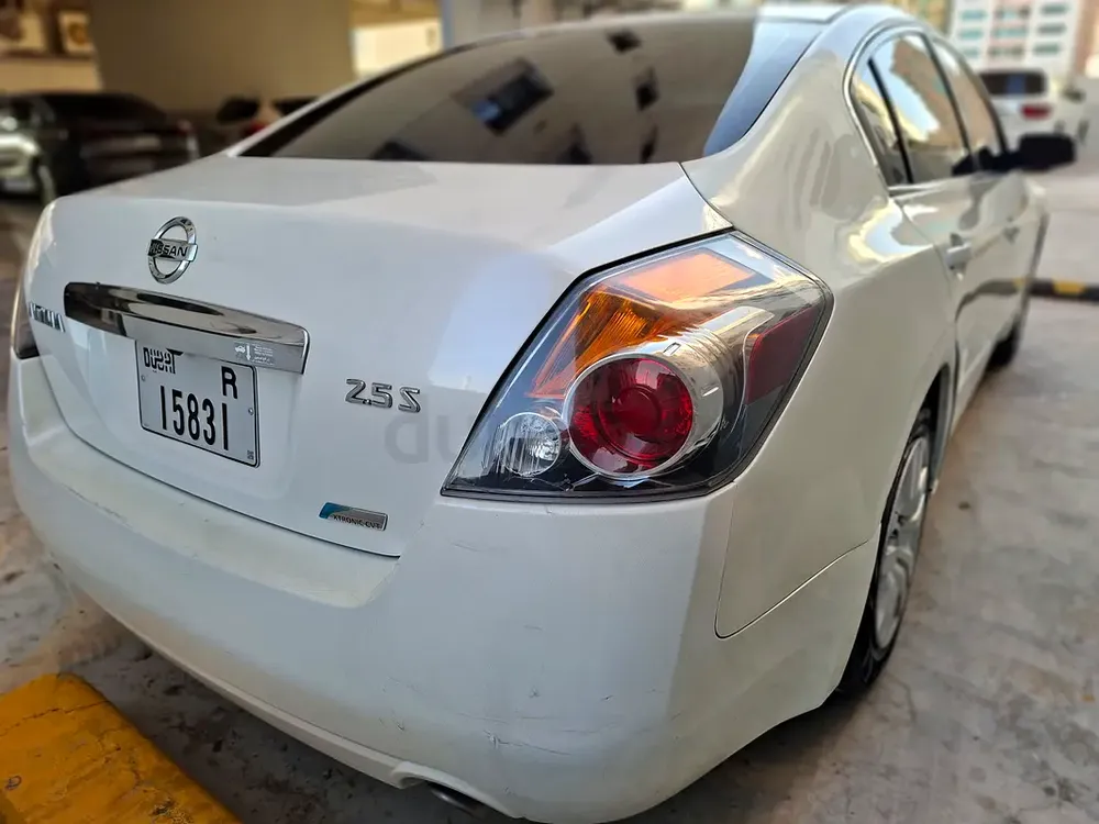 Altima 2012 at its best, driven by my son, we are not a dealer - Image 5