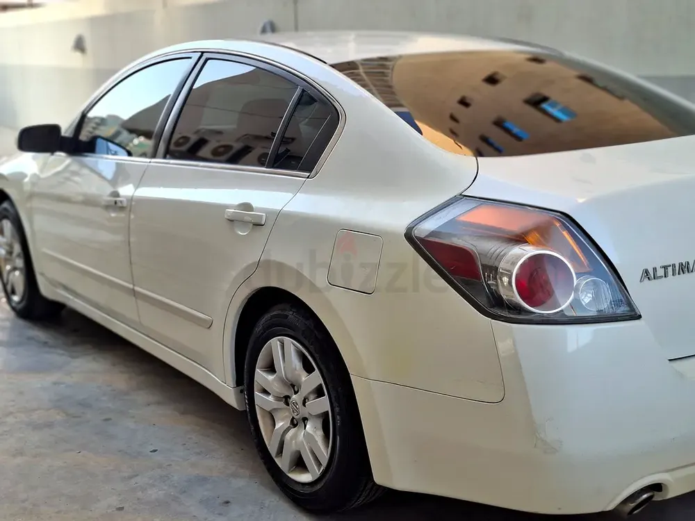 Altima 2012 at its best, driven by my son, we are not a dealer - Image 6