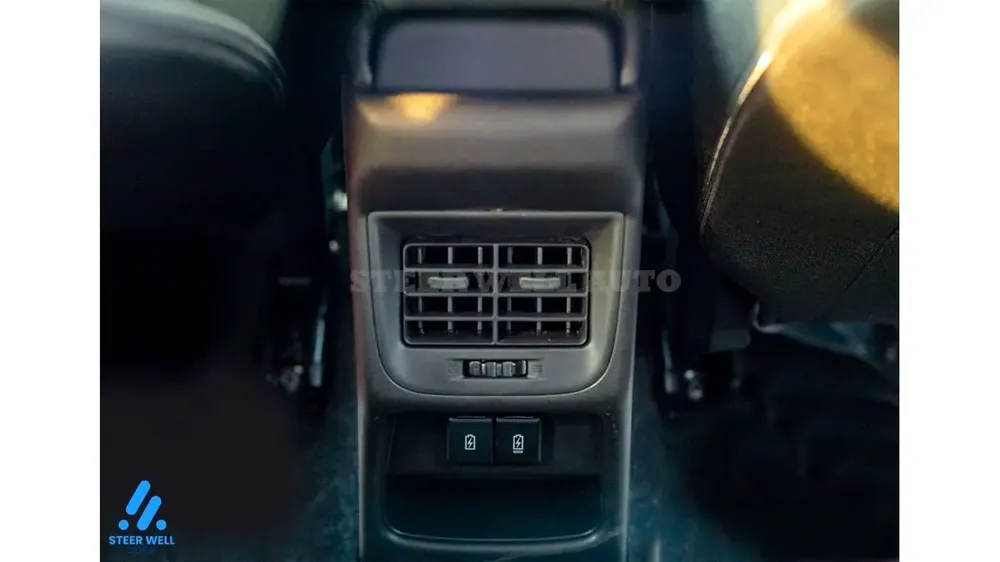 2025 Suzuki Fronx GLX 1.5L A/T Petrol with 9 inch Display Audio | 360 Camera | Export Only - Image 16