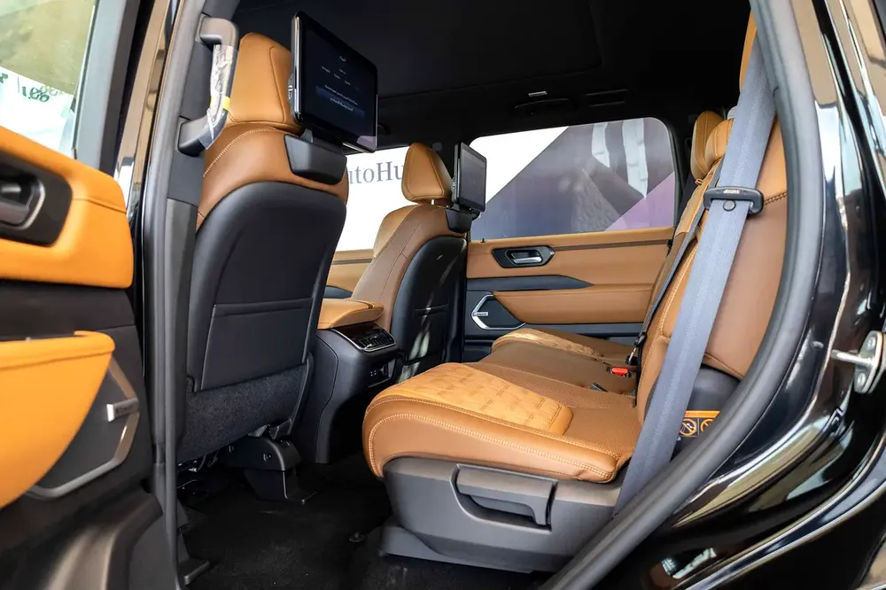 Dealership Warranty 3 years | AED 5120 Monthly | Nissan Patrol SE Platinum City | Zero Down Payment - Image 15