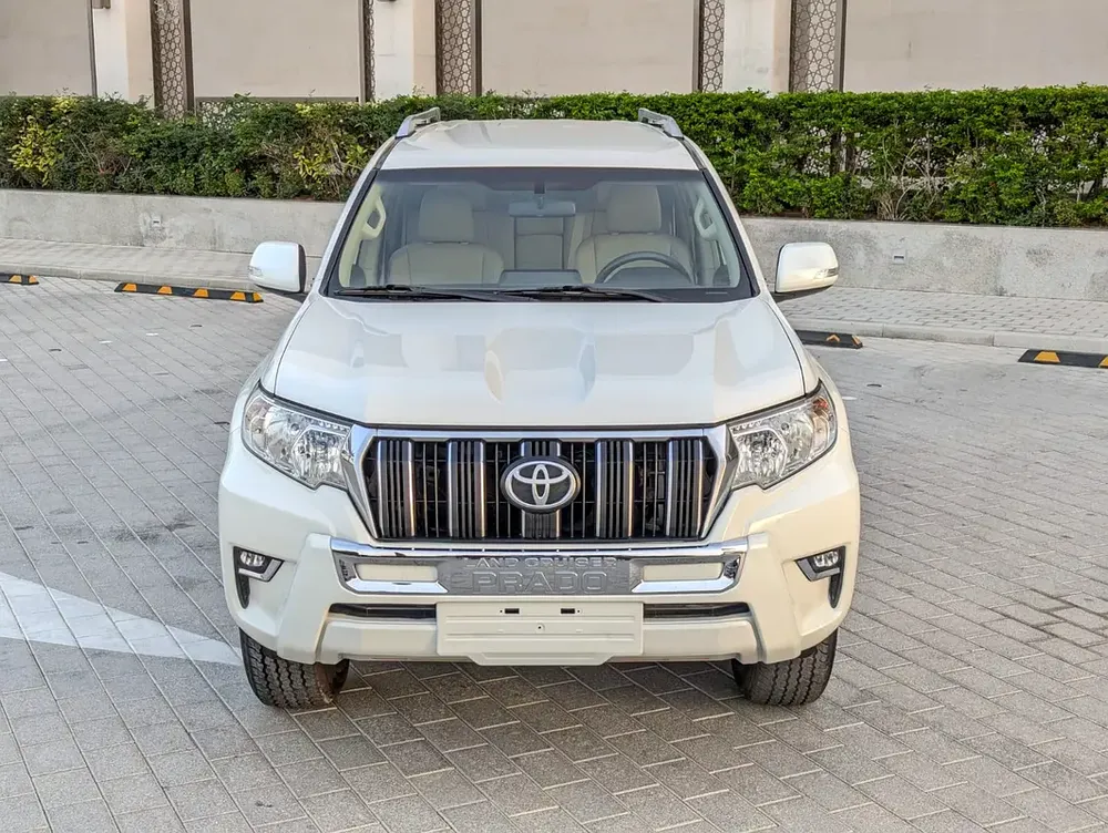 TOYOTA PRADO 2020 TXL V4 2.7L GCC IN EXCELLENT CONDITION - Image 19