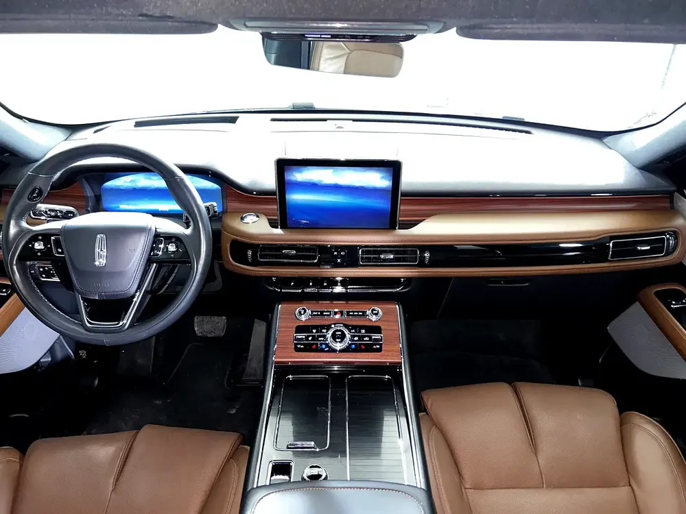 AVI423 AVIATOR RESERVE II @ AL TAYER MOTORS PRE OWNED SHOWROOM COMPLEX AL QUOZE. - Image 10
