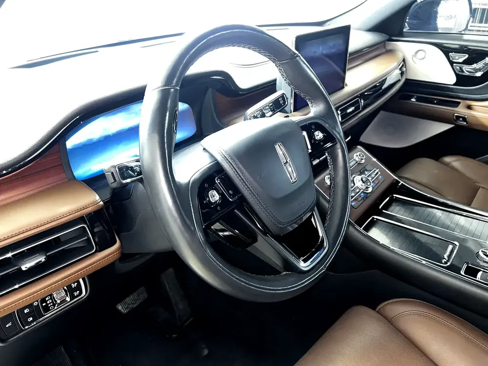 AVI423 AVIATOR RESERVE II @ AL TAYER MOTORS PRE OWNED SHOWROOM COMPLEX AL QUOZE. - Image 13