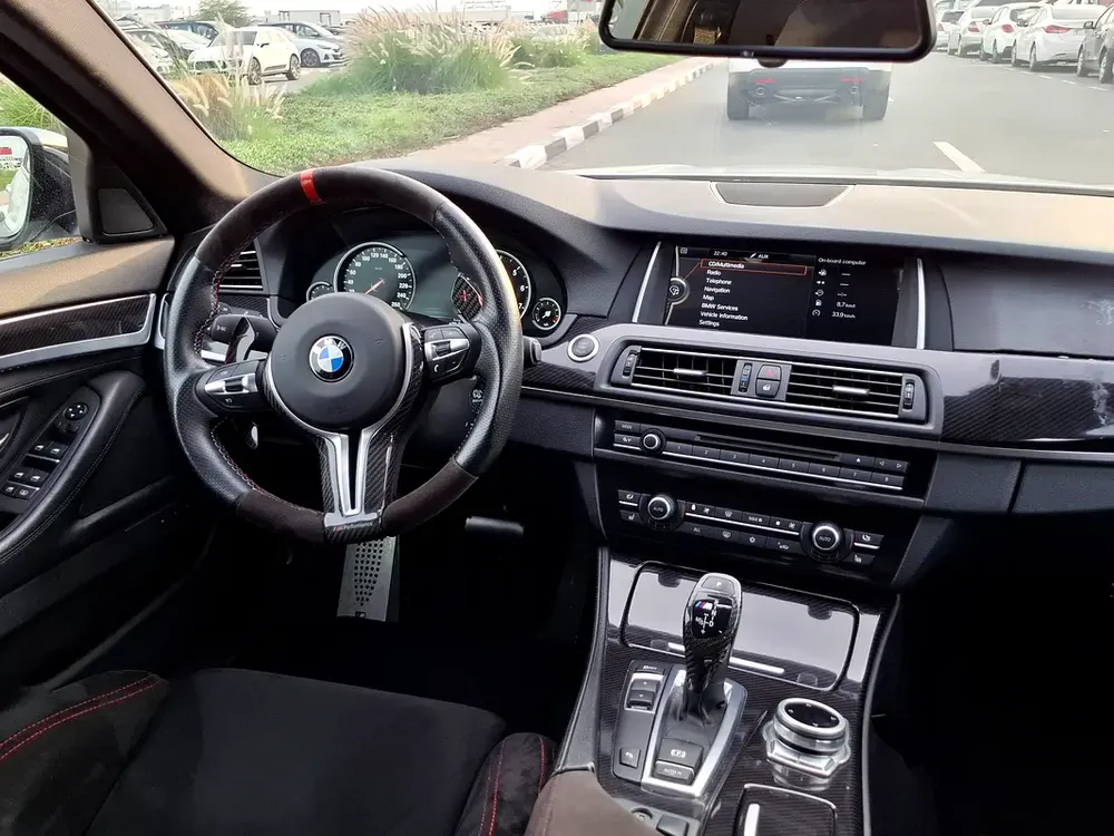 BMW 5-Series 535i 2011 - Japanese Specs - Image 16