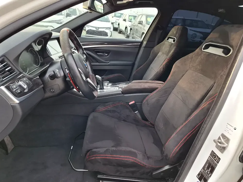 BMW 5-Series 535i 2011 - Japanese Specs - Image 18