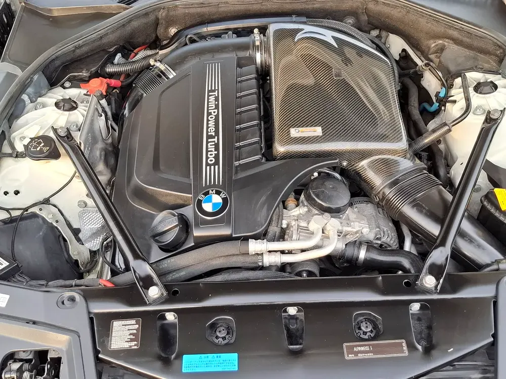 BMW 5-Series 535i 2011 - Japanese Specs - Image 20