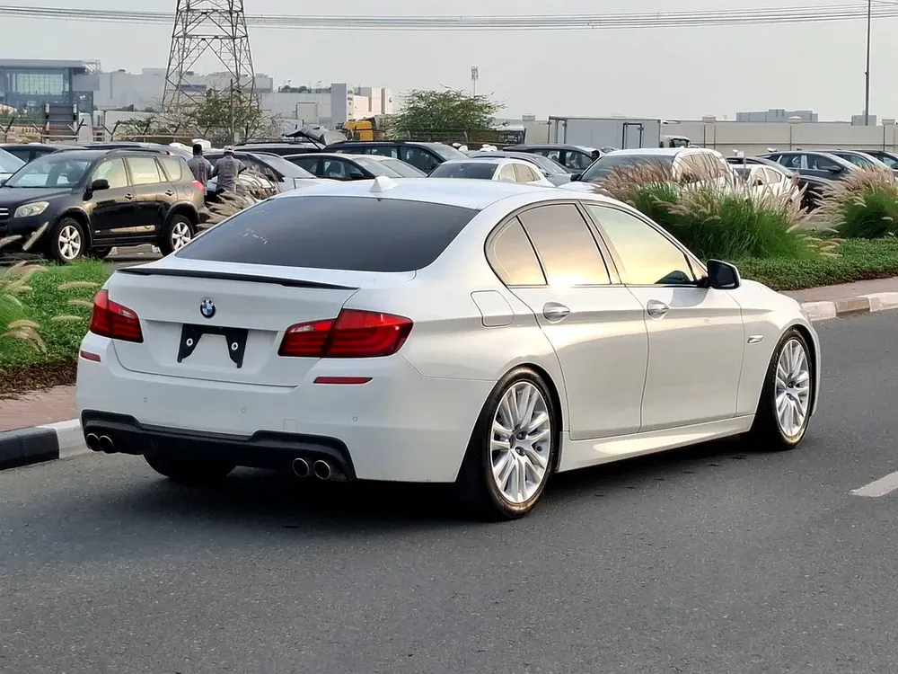 BMW 5-Series 535i 2011 - Japanese Specs - Image 7