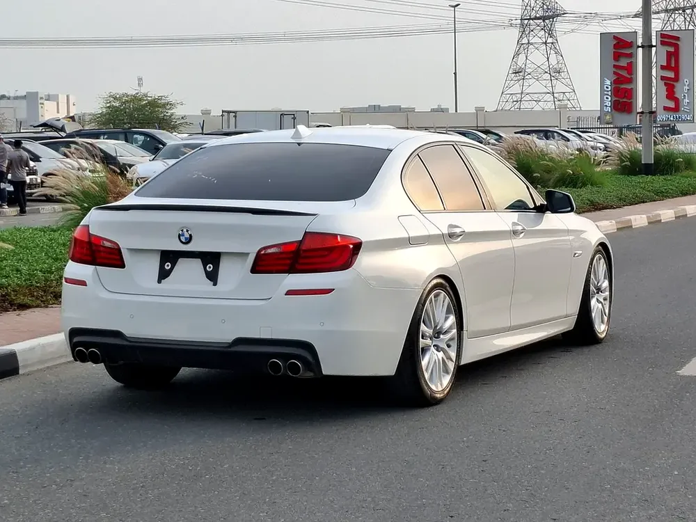 BMW 5-Series 535i 2011 - Japanese Specs - Image 9