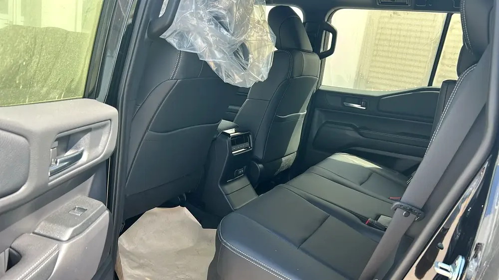 2025 Toyota Prado All-Rounder 7-Seater 2.4L 4-Cyl Turbo Petrol A/T 4WD Export Only - Image 8