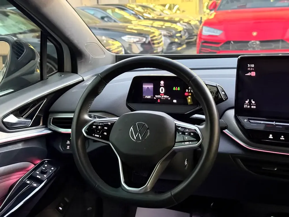 Volkswagen ID.4 Crozz 2021 - Excellent Condition! - Image 6
