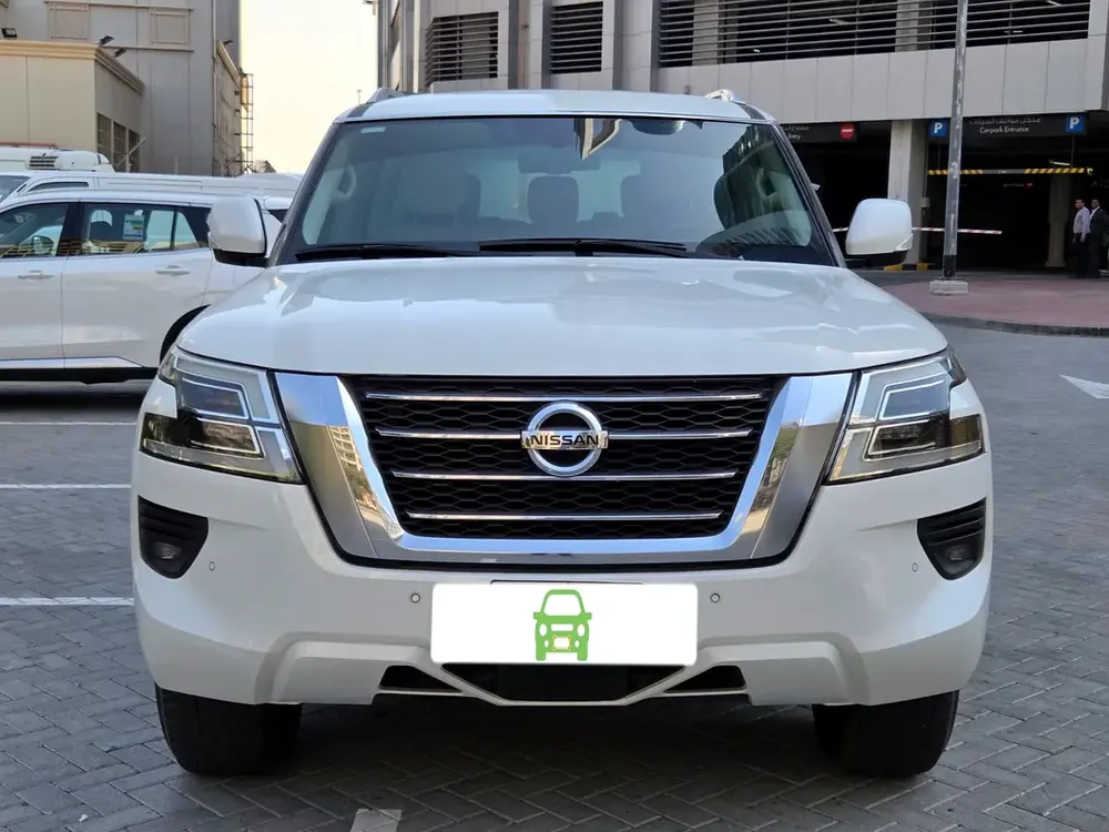 NISSAN PATROL 4.0 V6 SE TITANIUM # 2021 GCC # WELL MAINTAINED CAR FOR SALE AED 128000 - Image 4