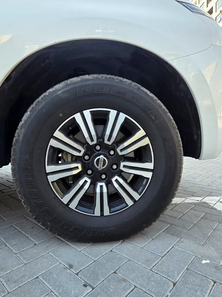 NISSAN PATROL 4.0 V6 SE TITANIUM # 2021 GCC # WELL MAINTAINED CAR FOR SALE AED 128000 - Image 9