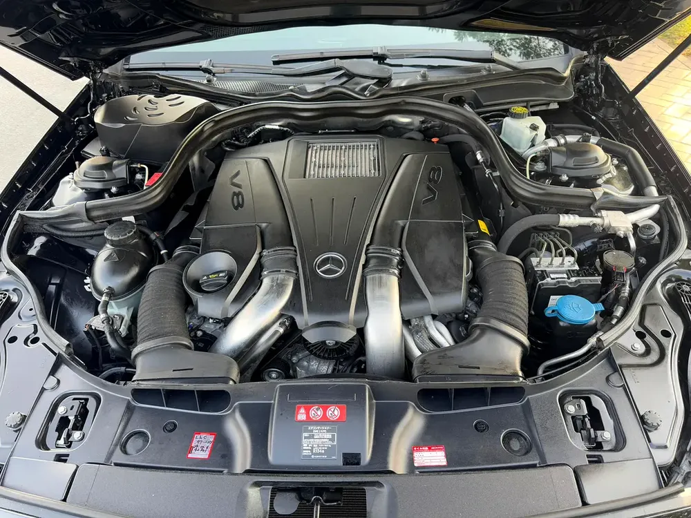 Mercedes Benz CLS550 AMG PKG 2012 97,000km - 4.5 Auction Grade - Japan Import - Clean Title - Image 16