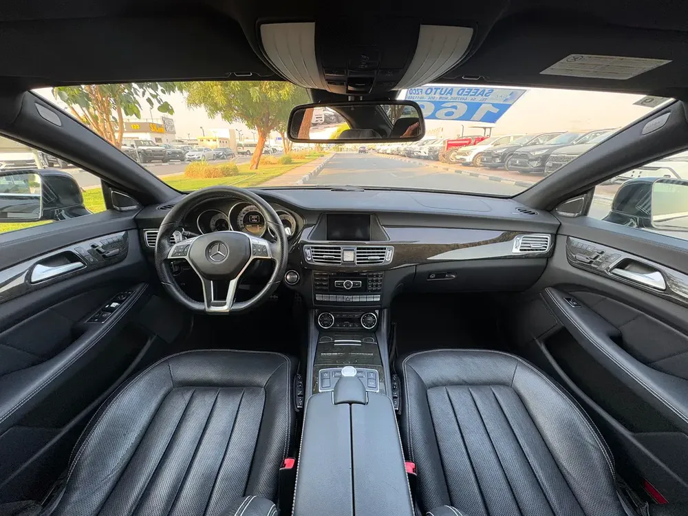 Mercedes Benz CLS550 AMG PKG 2012 97,000km - 4.5 Auction Grade - Japan Import - Clean Title - Image 9