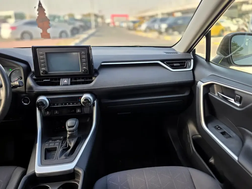 2019 Toyota RAV4 XLE Premium - American Specs - Excellent Condition - Image 16