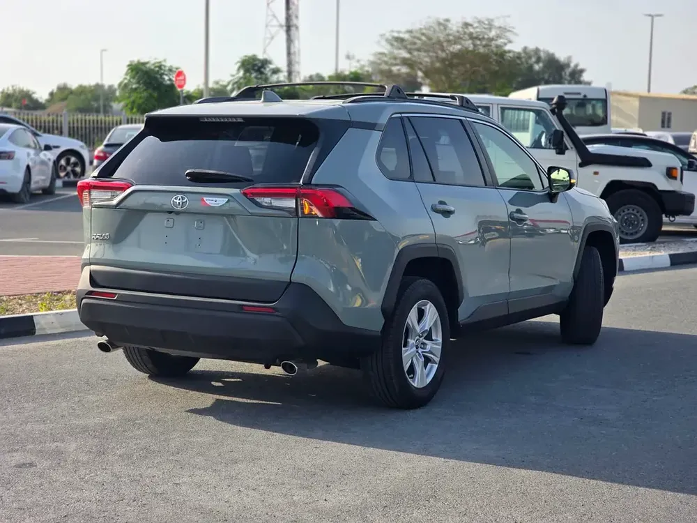 2019 Toyota RAV4 XLE Premium - American Specs - Excellent Condition - Image 19