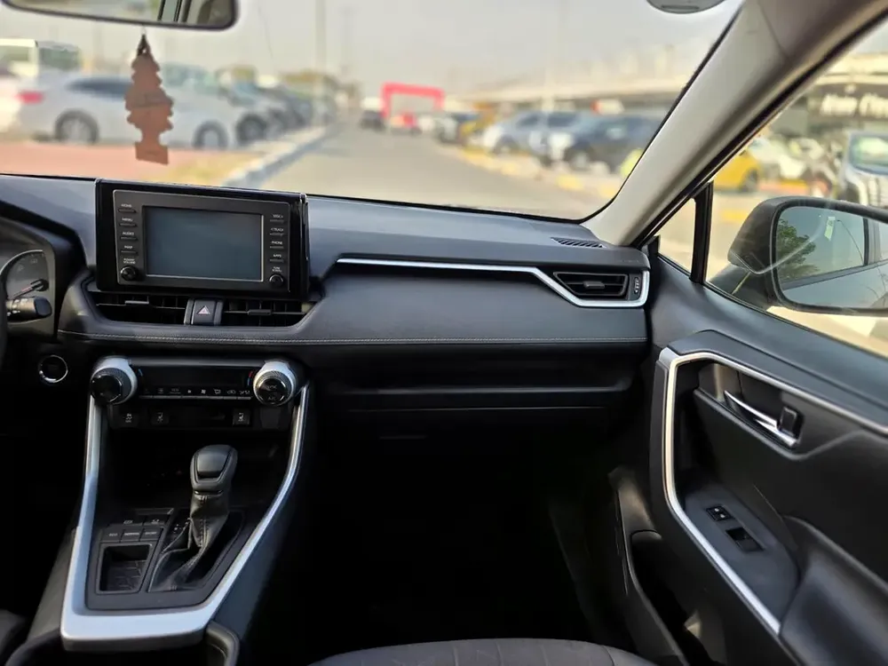 2019 Toyota RAV4 XLE Premium - American Specs - Excellent Condition - Image 9