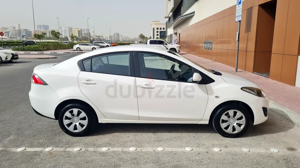 MAZDA 2 2015 FAMILY USED DUNLOP NEW  TYRES GULF GCC  FULLY SERVICED TILL TODAY - Image 16