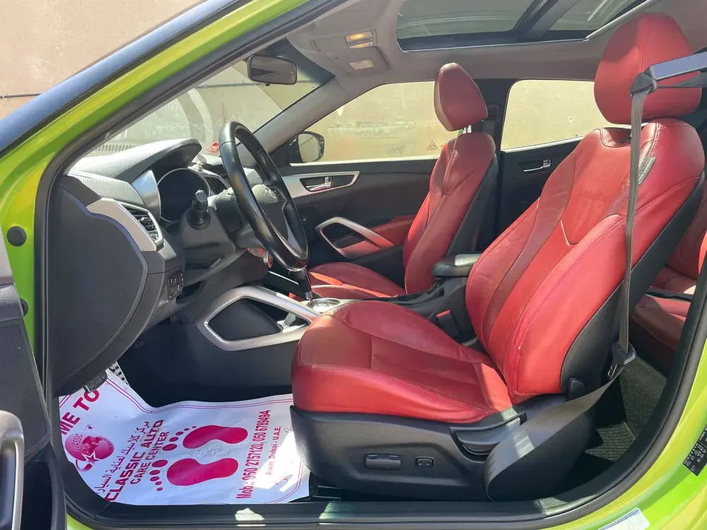 Hyundai Veloster GLS 2015 - GCC Specs - Excellent Condition! - Image 12