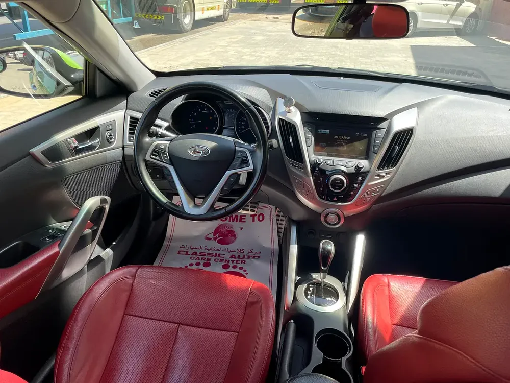Hyundai Veloster GLS 2015 - GCC Specs - Excellent Condition! - Image 13