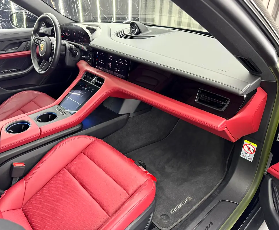 Porsche Taycan Standard 2023 GCC specs for 335,000.00 AED - Image 10