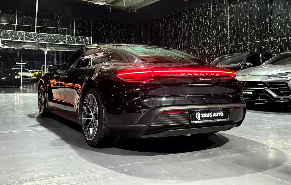 Porsche Taycan Standard 2023 GCC specs for 335,000.00 AED - Image 4