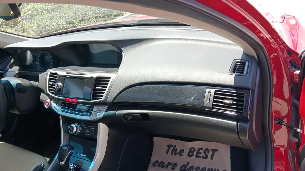 Honda Accord 3.5 2015 V6 EX | GCC Specs | Low Mileage Lady Driven - Image 10