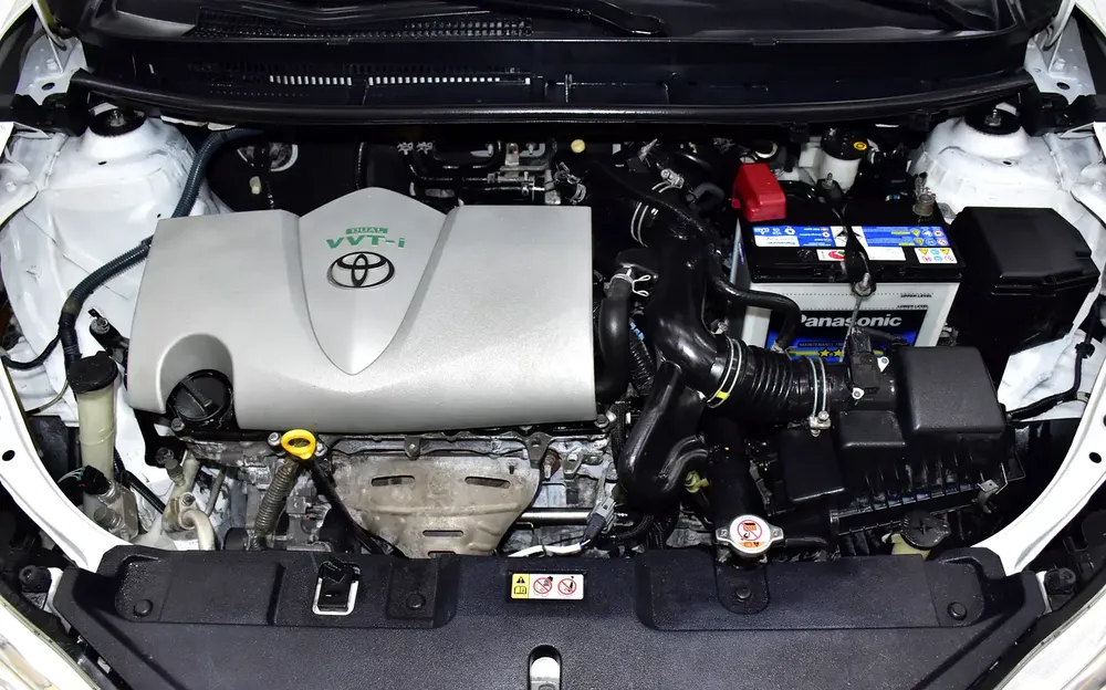 EXCELLENT DEAL for our Toyota Yaris SE ( 2018 Model ) in White Color GCC Specs - Image 17