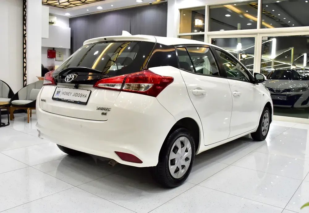 EXCELLENT DEAL for our Toyota Yaris SE ( 2018 Model ) in White Color GCC Specs - Image 6