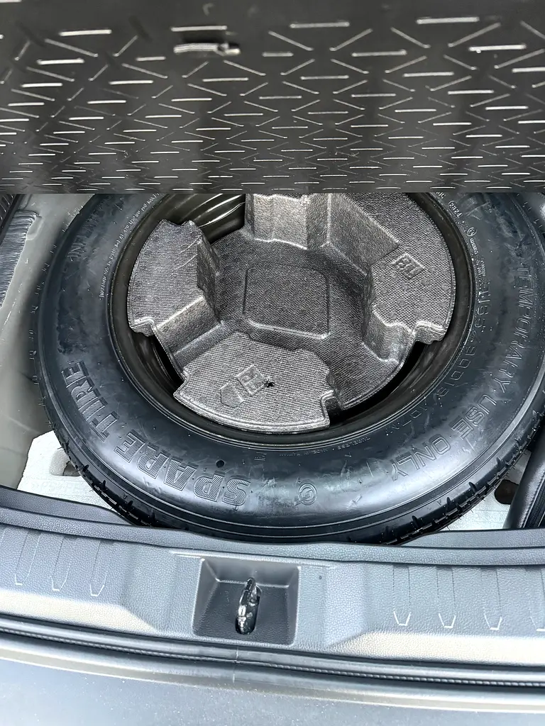 RAV4 XLE premium - Image 16
