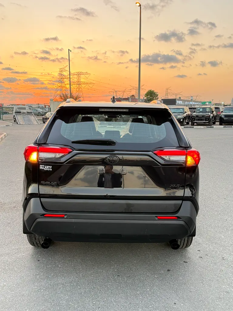 RAV4 XLE premium - Image 9